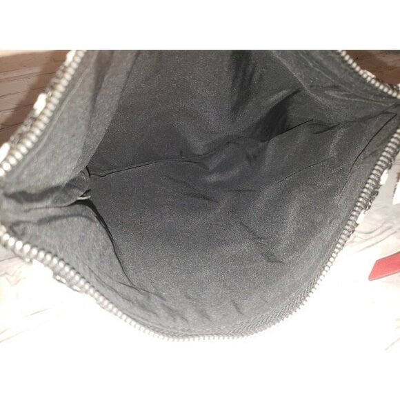 Nwt women's Express Woven Black/white Clutch With Red Zipper Pull $29.90 retail - Picture 3 of 3